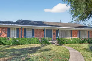 9310 Cliffwood Dr, Houston, TX 77096 - Photo 1