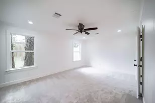 10038 Westview Dr, Houston, TX 77055 - Photo 17
