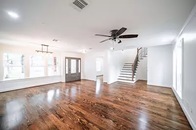 10038 Westview Drive, Houston, TX 77055 - Photo 11