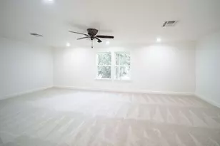 10038 Westview Dr, Houston, TX 77055 - Photo 33
