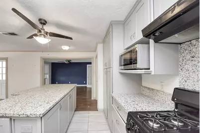 10710 Moorcreek Drive, Houston, TX 77070 - Photo 33