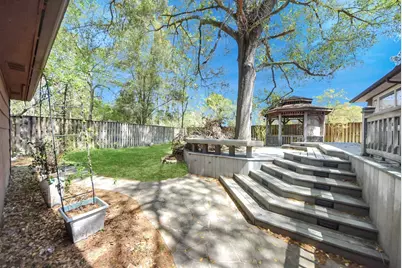 10710 Moorcreek Drive, Houston, TX 77070 - Photo 45