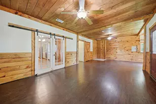 333 Walnut St, New Ulm, TX 78950 - Photo 9
