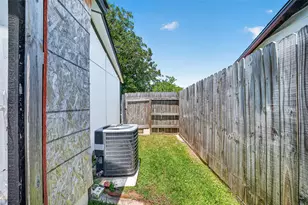 2110 Hillshire Dr, Deer Park, TX 77536 - Photo 27