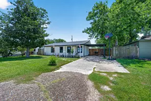 2110 Hillshire Dr, Deer Park, TX 77536 - Photo 5