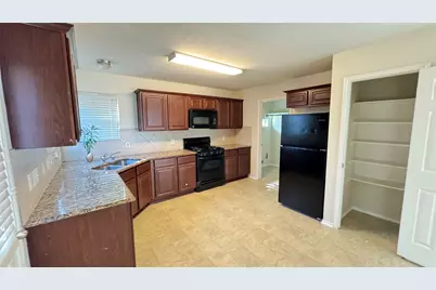 914 Crestmont Trail Drive, Missouri City, TX 77489 - Photo 9