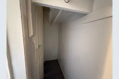 215 S Avenue D, Freeport, TX 77541 - Photo 9