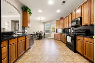 14319 Pipers Gap Ct, Houston, TX 77090 - Photo 13