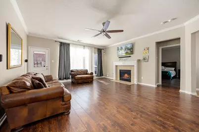14319 Pipers Gap Court, Houston, TX 77090 - Photo 7