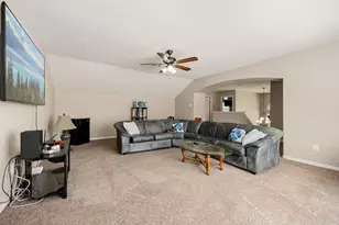 14319 Pipers Gap Ct, Houston, TX 77090 - Photo 23