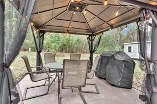 1607 E Pine Lake Cir, Conroe, TX 77316 - Photo 37