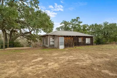 000 Hwy 90A, Sheridan, TX 77475 - Photo 7