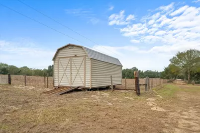 000 Hwy 90A, Sheridan, TX 77475 - Photo 17