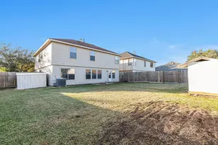 7902 Swan Ln, Baytown, TX 77523 - Photo 23