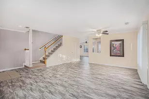 7902 Swan Ln, Baytown, TX 77523 - Photo 3