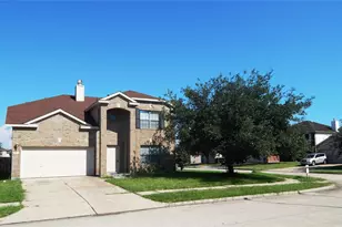 7902 Swan Ln, Baytown, TX 77523 - Photo 1