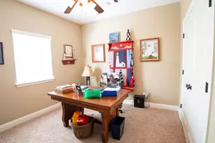 17 Red Oak Ct, Lake Jackson, TX 77566 - Photo 13