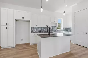 215 Foxshire Ln, Houston, TX 77047 - Photo 7