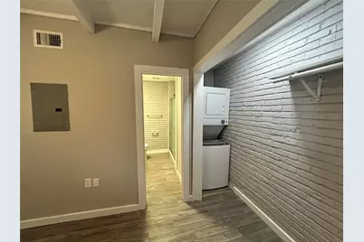 219 Marshall Street #202, Houston, TX 77006 - Photo 9