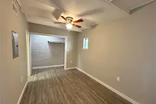 219 Marshall St, Houston, TX 77006 - Photo 5