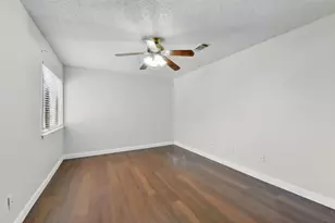 3126 Windchase Blvd, Houston, TX 77082 - Photo 27