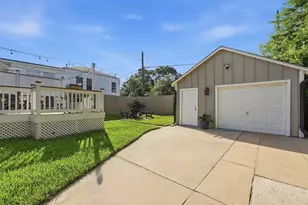 4524 Ave O 1/2, Galveston, TX 77551 - Photo 35
