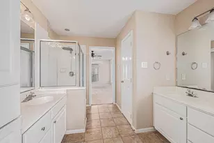 2710 Grants Lake Blvd, Sugar Land, TX 77479 - Photo 17