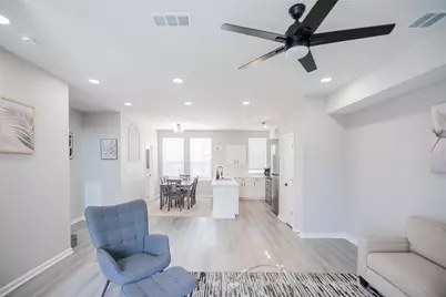 2519 Washington Street #111, Waller, TX 77484 - Photo 7