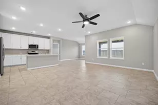 3225 Fig Tree Ln, Texas City, TX 77590 - Photo 11