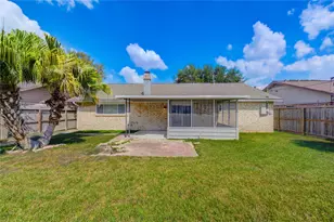 5711 Weeping Willow Rd, Houston, TX 77092 - Photo 25