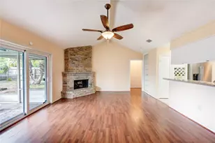 5711 Weeping Willow Rd, Houston, TX 77092 - Photo 7