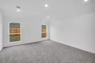 2820 Ravine Bluffs Ct, League City, TX 77573 - Photo 9