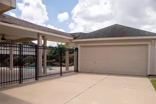 8855 Distant Woods Dr, Houston, TX 77095 - Photo 39