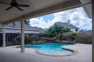 8855 Distant Woods Dr, Houston, TX 77095 - Photo 47