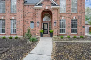 31 E Amberglow Cir, The Woodlands, TX 77381 - Photo 3