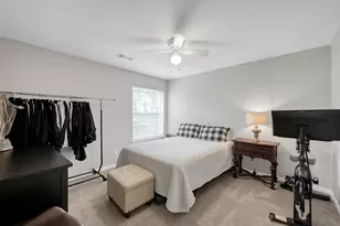 31 E Amberglow Cir, The Woodlands, TX 77381 - Photo 33