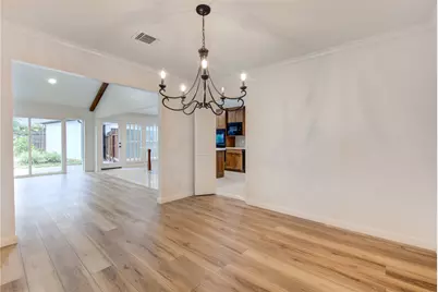 10322 Lynbrook Hollow Street, Houston, TX 77042 - Photo 5