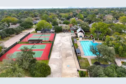 10322 Lynbrook Hollow Street, Houston, TX 77042 - Photo 39