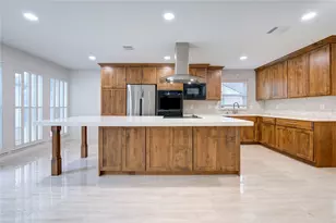 10322 Lynbrook Hollow St, Houston, TX 77042 - Photo 7