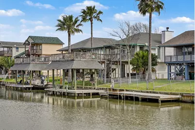 4 S Flamingo Street, La Marque, TX 77568 - Photo 1