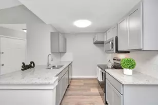 10101 S Gessner Rd, Houston, TX 77071 - Photo 9