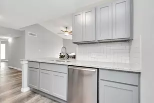 10101 S Gessner Rd, Houston, TX 77071 - Photo 7