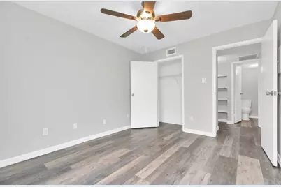 10101 S Gessner Road #811, Houston, TX 77071 - Photo 29