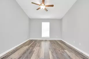 10101 S Gessner Rd, Houston, TX 77071 - Photo 31