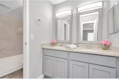 10101 S Gessner Road #811, Houston, TX 77071 - Photo 25