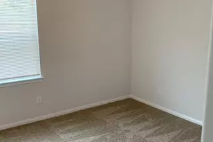8149 Homewood Ln, Houston, TX 77028 - Photo 9
