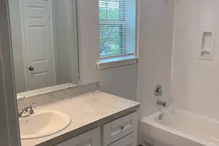 8149 Homewood Ln, Houston, TX 77028 - Photo 7