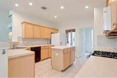 8846 Gas Light Village Drive, Houston, TX 77095 - Photo 25