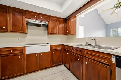 10918 Village Bend Lane #918, Houston, TX 77072 - Photo 13