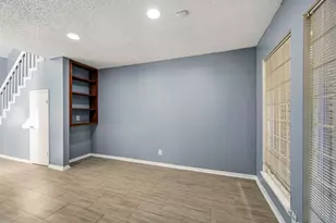 10918 Village Bend Ln, Houston, TX 77072 - Photo 15